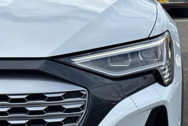 Audi Q8 Photo 60