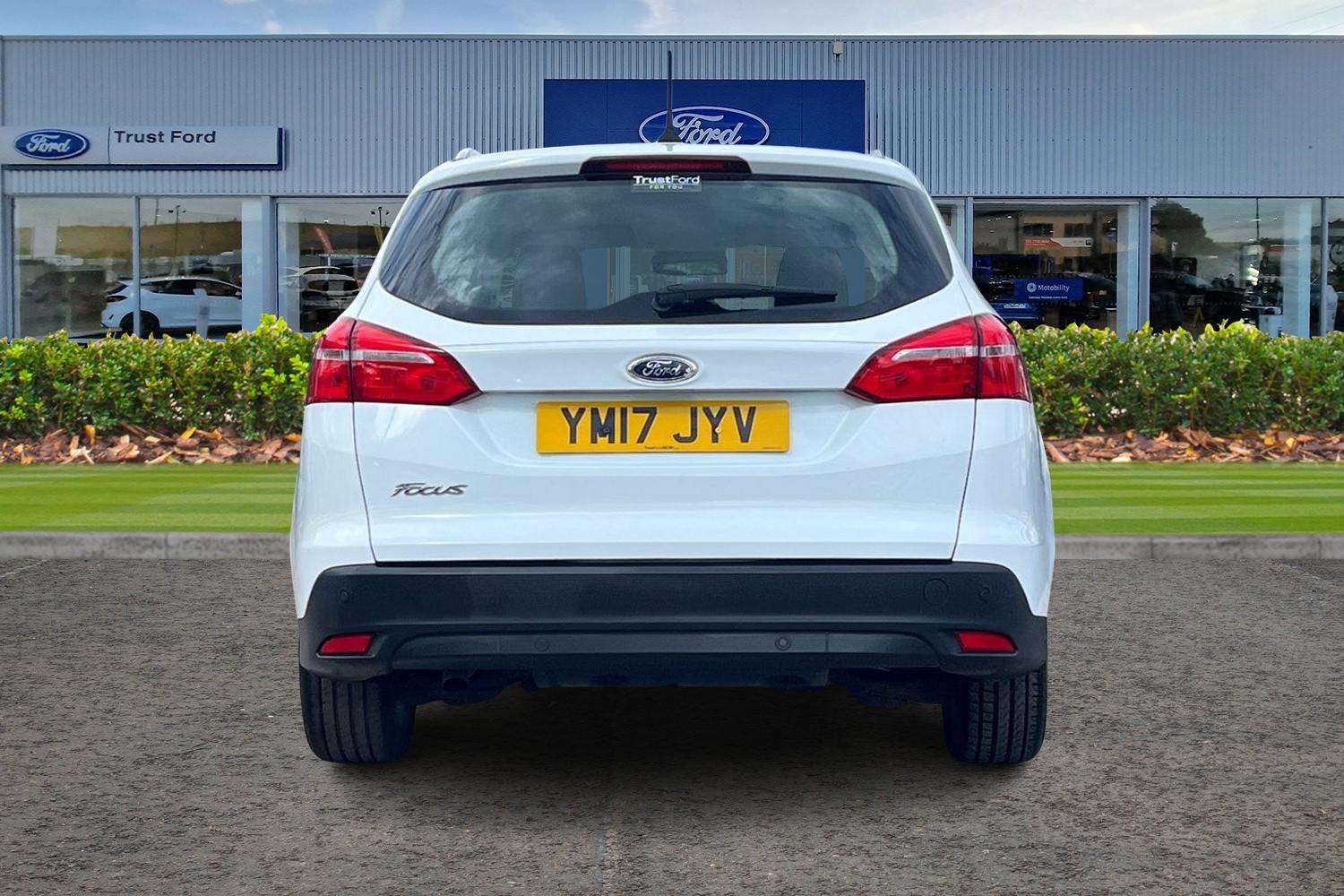 Ford Focus Photo 6