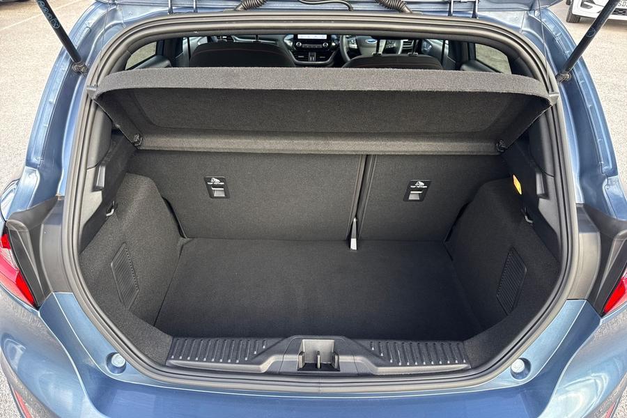 Ford FIESTA Photo autoimg-a9bbe02292c158a04bf7027c2c939e3a7f4c4455.jpg