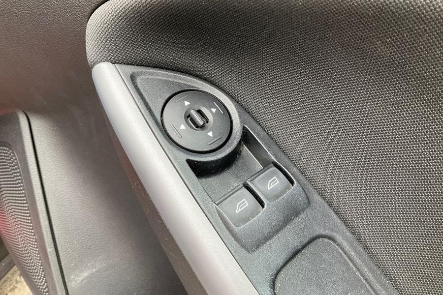 Ford Focus Photo autoimg-a9c0f7f64d18eb78d11bbacc73e1ac1c89c861ab.jpg