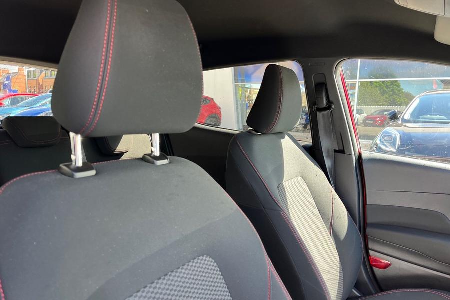 Ford FIESTA Photo autoimg-a9c5498bb39bb8d4b95bc632d476218a16610dc3.jpg