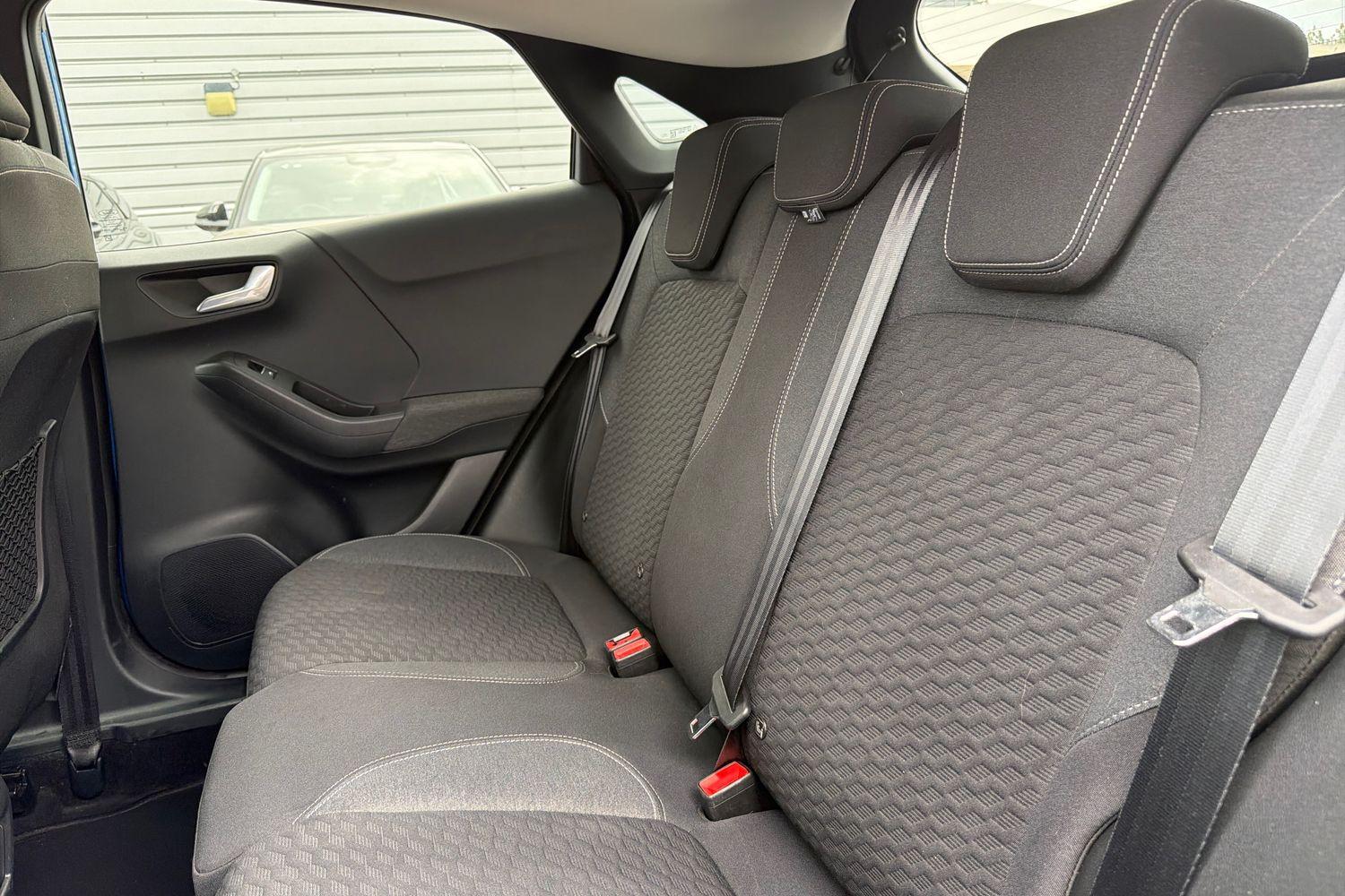 Ford PUMA Photo 19