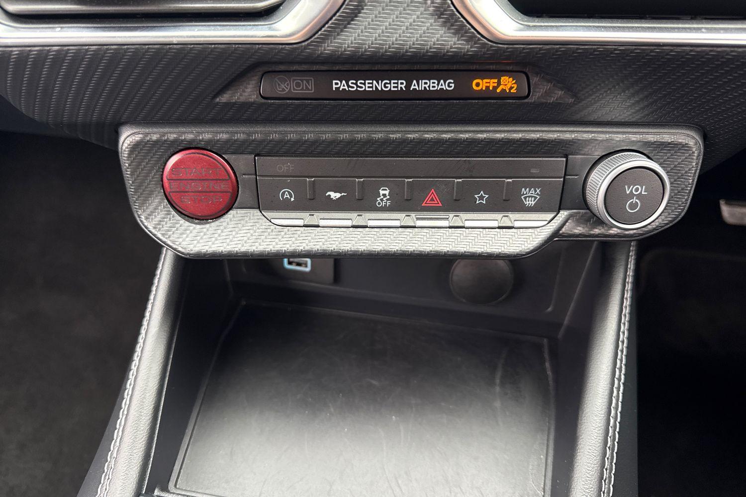 Ford MUSTANG Photo 32