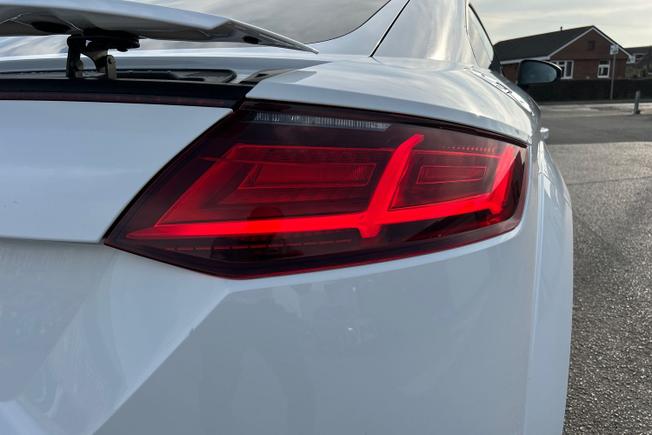 AUDI TT Photo 57