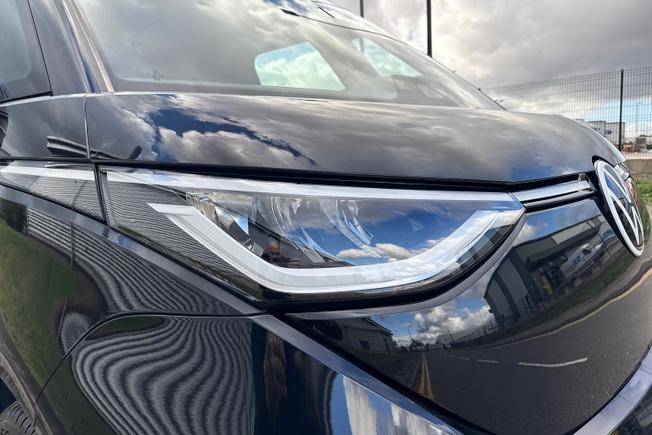 VOLKSWAGEN ID. Buzz Cargo Photo 19