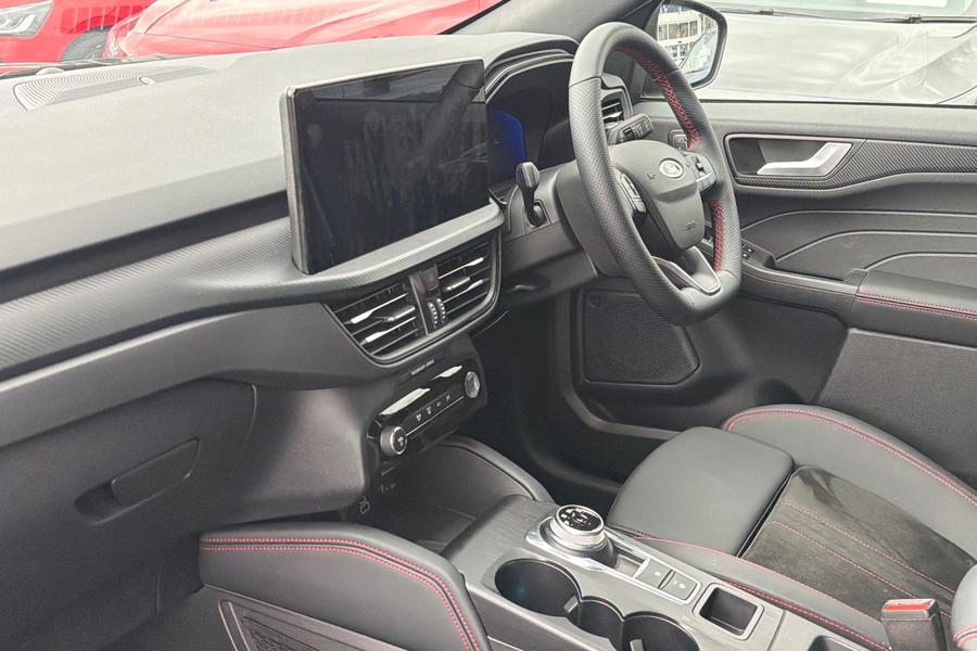 Ford Kuga Photo autoimg-a9cd786d98987447177b5d6be79d696e97a473dd.jpg
