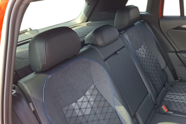 VOLKSWAGEN Tiguan Photo 9