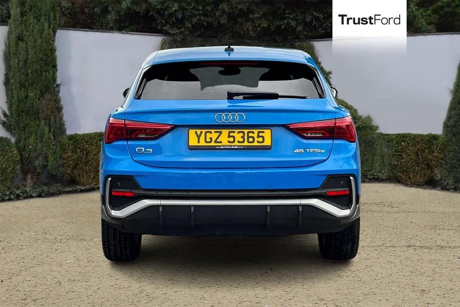 Audi Q3 Photo autoimg-a9cf93ccd32001303e0c5475754b17309de2e2e9.jpg