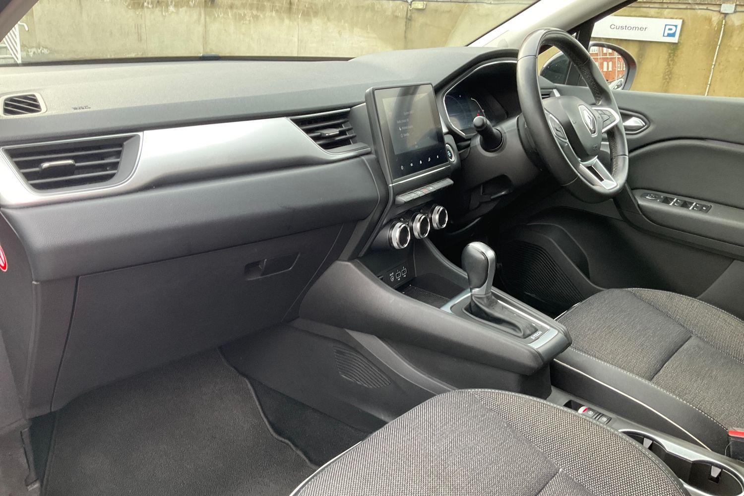 Renault CAPTUR Photo 17