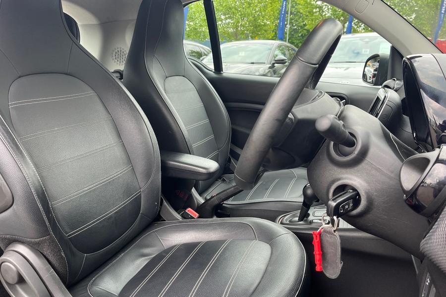smart FORTWO COUPE Photo autoimg-a9d970e38090620b1549faaf8c321dfcf96371aa.jpg