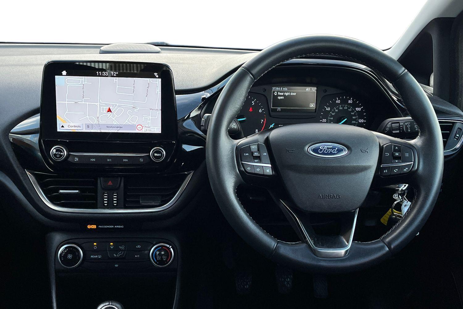 Ford FIESTA Photo 10