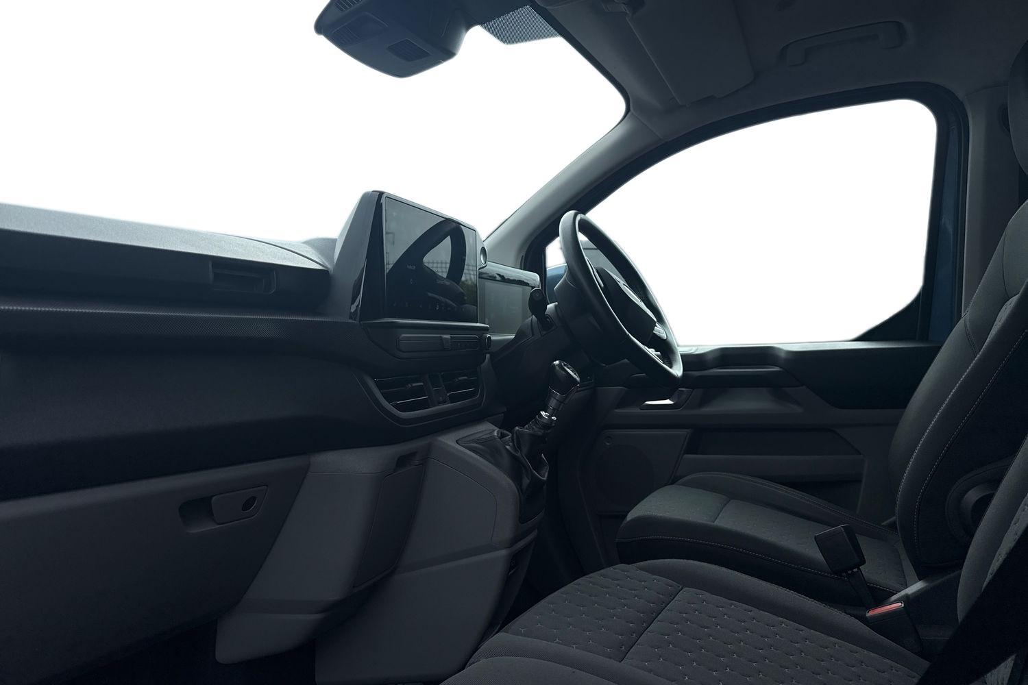 Ford TRANSIT CUSTOM Photo 2