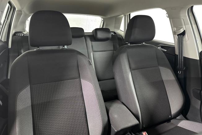 VOLKSWAGEN Polo Photo 24