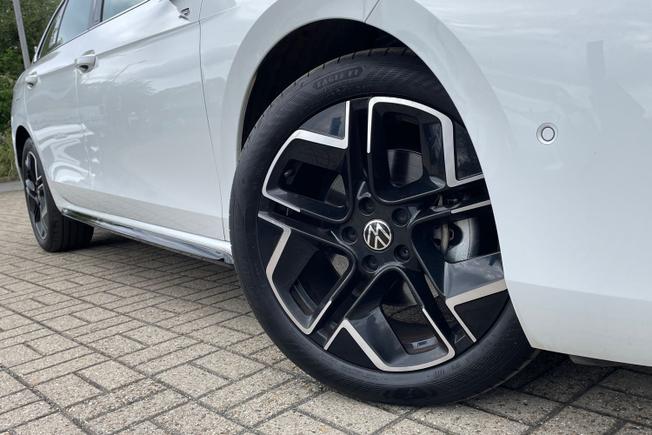 VOLKSWAGEN Passat Photo 50