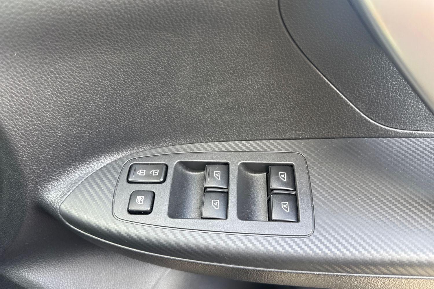 Mitsubishi ECLIPSE CROSS Photo 15