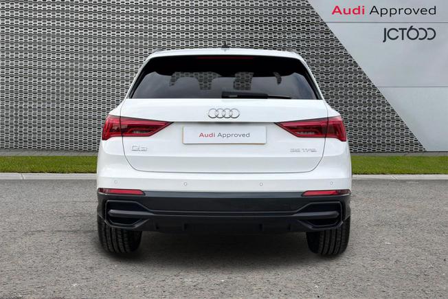 Audi Q3 Photo 8