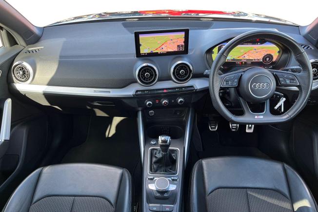 Audi Q2 Photo 10