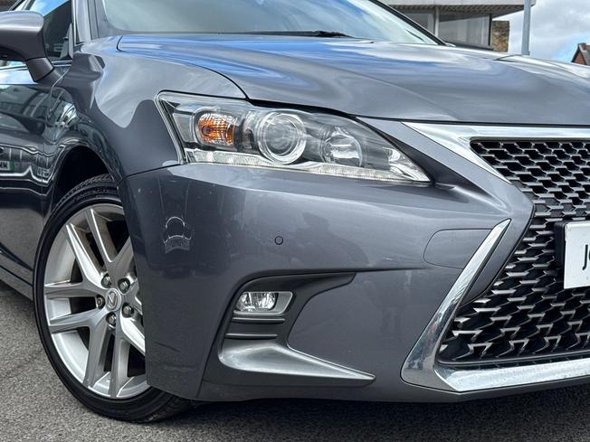 LEXUS Ct Photo 19