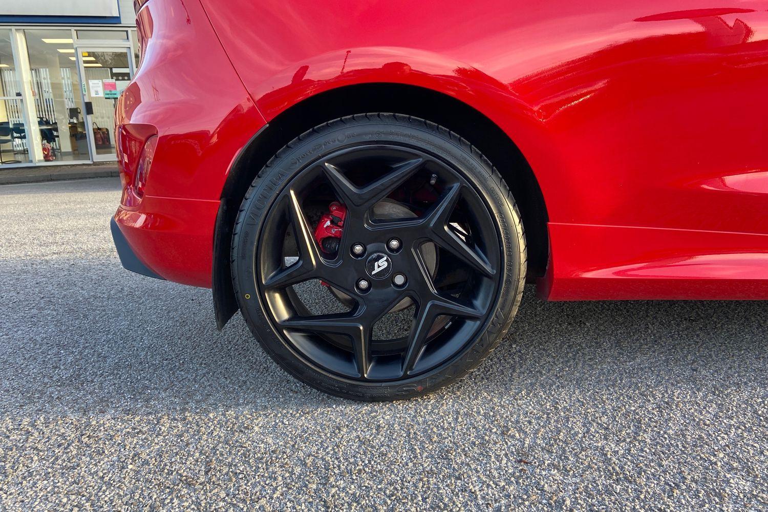 Ford Fiesta Photo 22