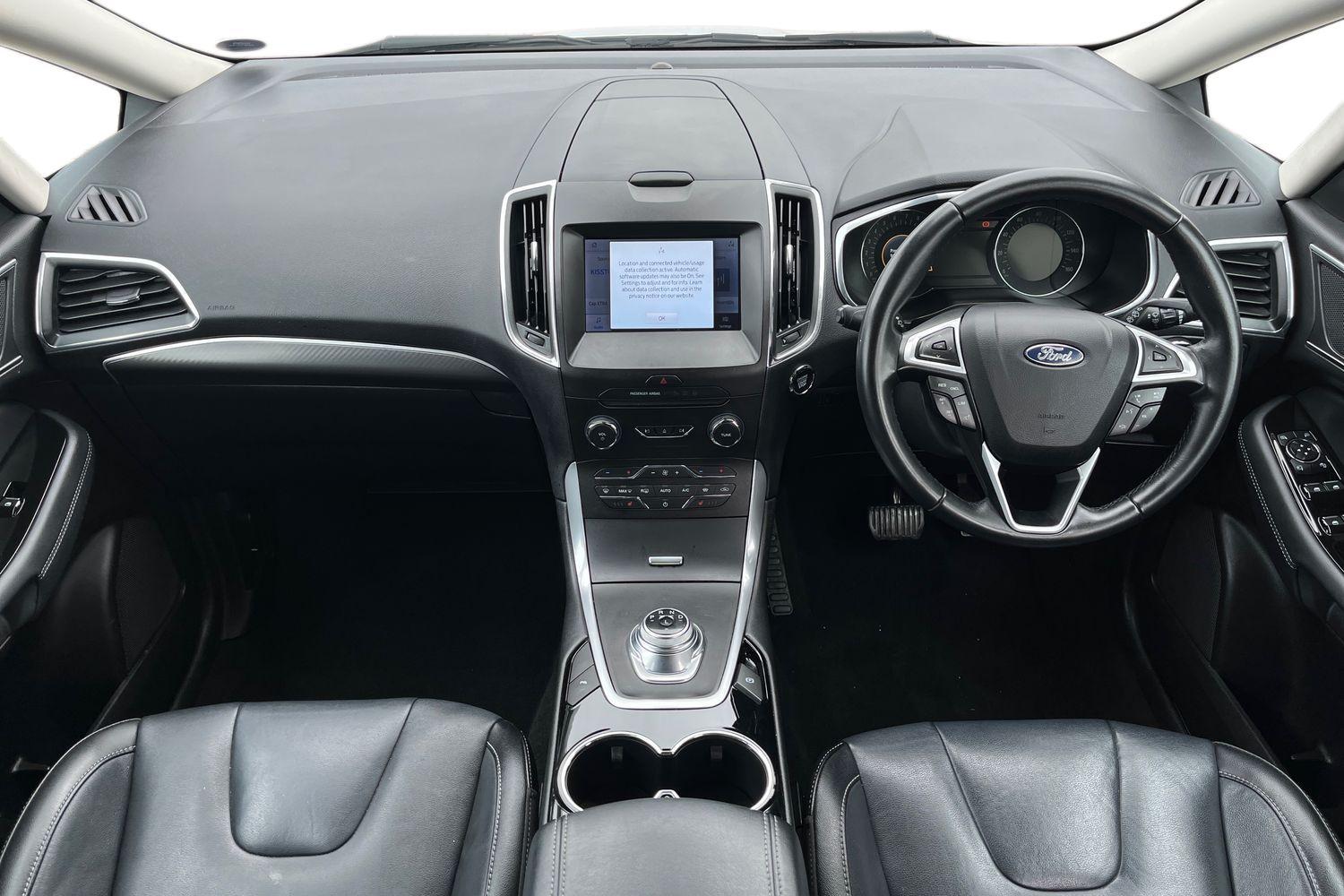 Ford S-MAX Photo 9