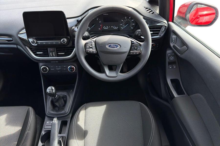 Ford FIESTA Photo autoimg-a9f68dae5f04c0a89dd7a0b98338810a0e55ff9c.jpg
