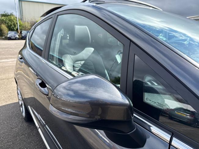 FORD Fiesta Photo 20
