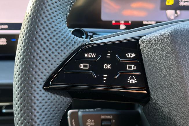AUDI Q3 Photo 16