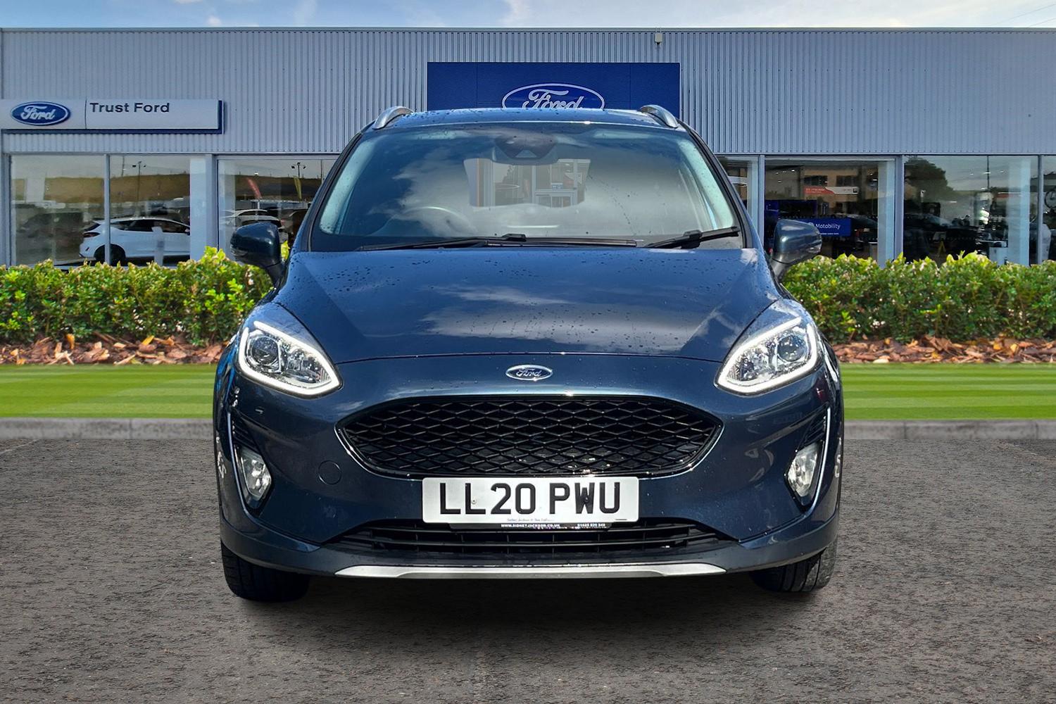 Ford FIESTA Photo 5