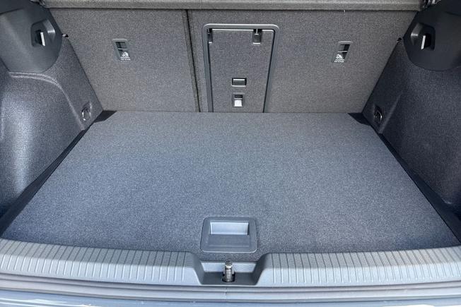 VOLKSWAGEN Golf Photo 12
