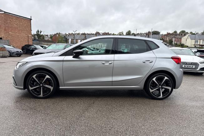 SEAT Ibiza Photo 25