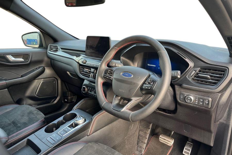 Ford Kuga Photo autoimg-aa17f4c2741715769775b6c0fe91a23be1e81be4.jpg