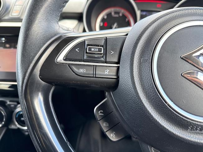 SUZUKI Swift Photo 16