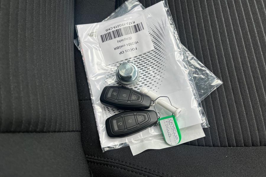 Ford FOCUS Photo autoimg-aa18a31312efb4c4605d27b7cf6cf4178082d5f3.jpg