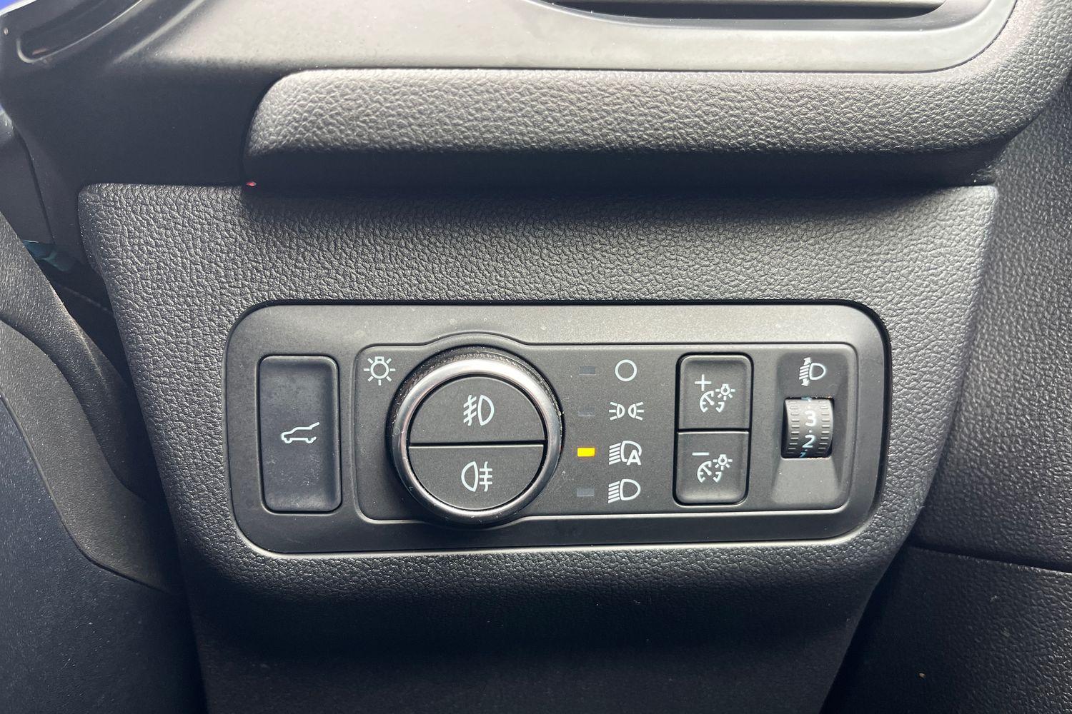 Ford KUGA Photo 26