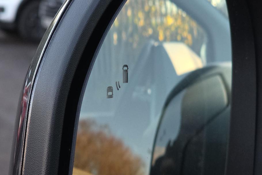 Used Ford E-TOURNEO CUSTOM WR75NLT 17