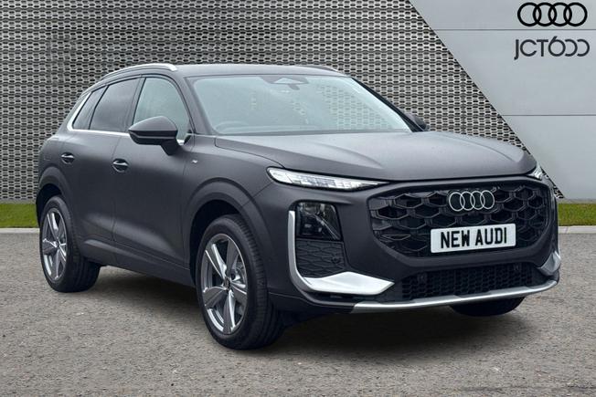 Audi Q3 SUV Photo 1