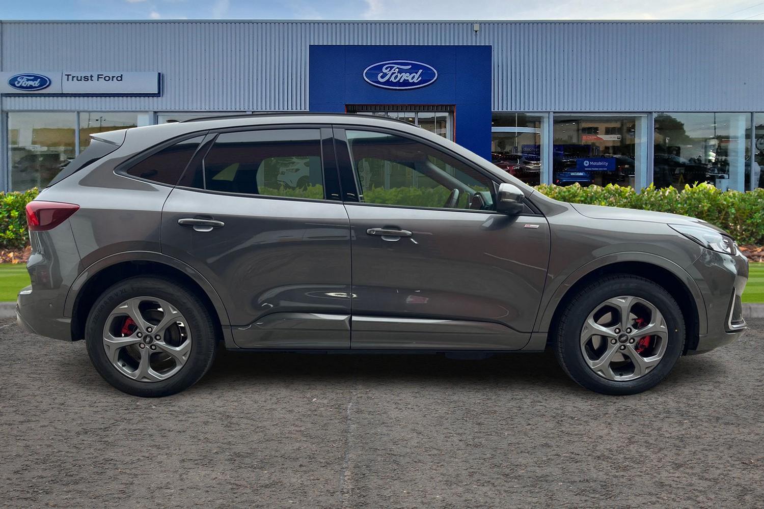 Ford KUGA Photo 2