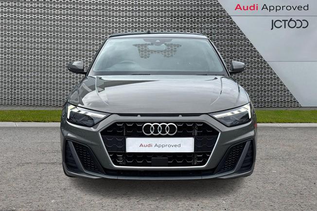 AUDI A1 Photo 8