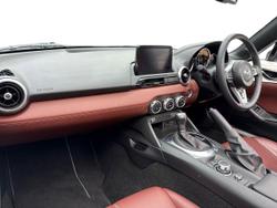 MAZDA MX-5 Photo 2