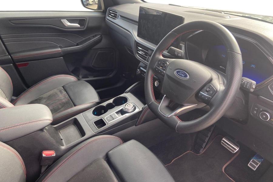 Ford Kuga Photo autoimg-aa26db84262ff74013ae432e0a7872ca58c44636.jpg