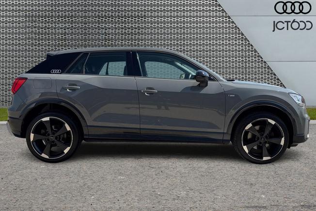 Audi Q2 Photo 4