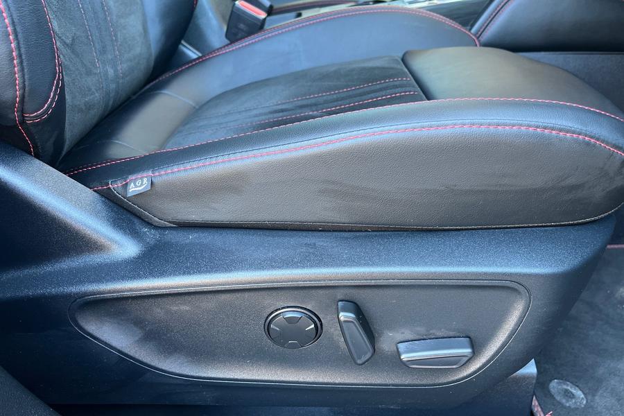 Ford KUGA Photo autoimg-aa2cf51dd222963b220690ee813a3584fc3d86ce.jpg
