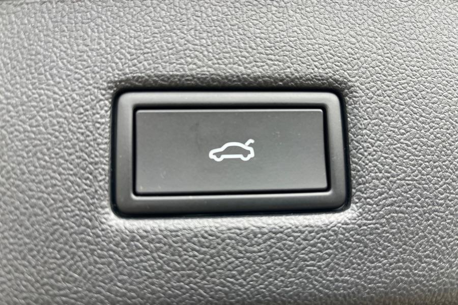 Ford Explorer Photo autoimg-aa2d04f29fd19213f666e275bca2bab191908207.jpg
