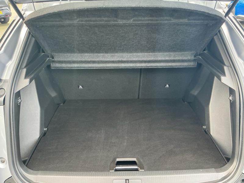 Used Peugeot 2008 LO24DZR 18