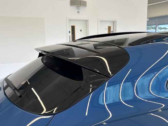 PORSCHE Taycan Photo 46