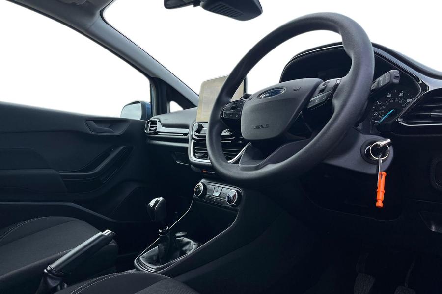 Ford FIESTA Photo autoimg-aa3f22a80a2b9ebaeba51d11e83cdb10a9656112.jpg