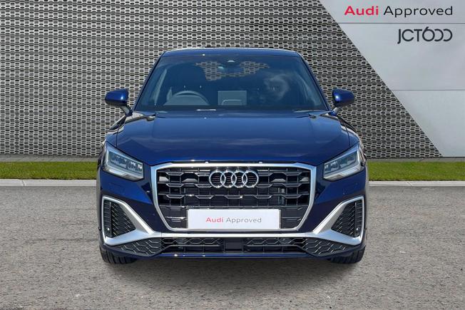 AUDI Q2 Photo 8