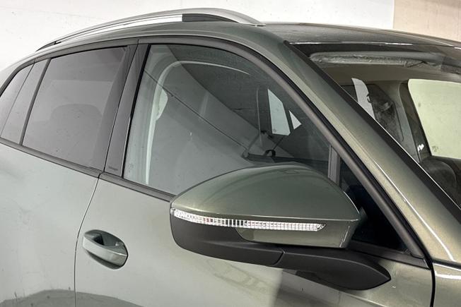 VOLKSWAGEN Tiguan Photo 20