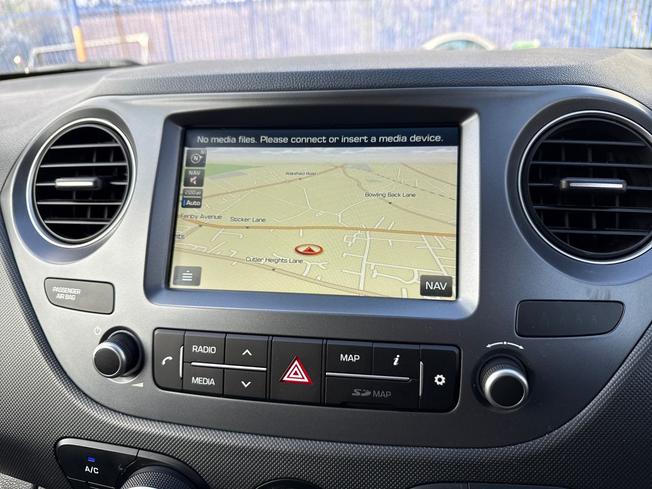 HYUNDAI i10 Photo 36