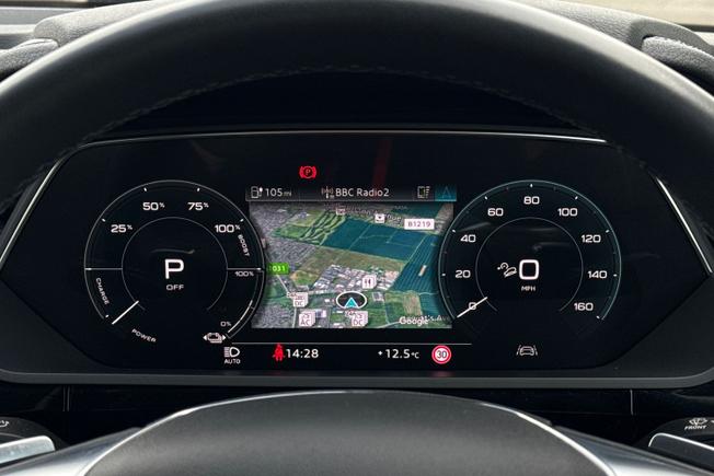 Audi Q8 Photo 52